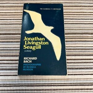 📚📚 3 for $15 📚📚 Paperback Book ~ Jonathan Livingston Seagull By: Richard Bach